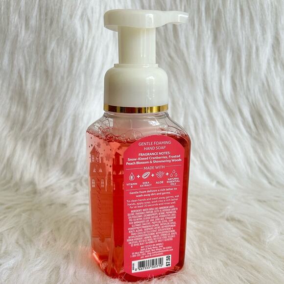 NEW Bath and Body Works SNOWY PEACHBERRY Gentle Foaming Hand Soap - Picture 2 of 2